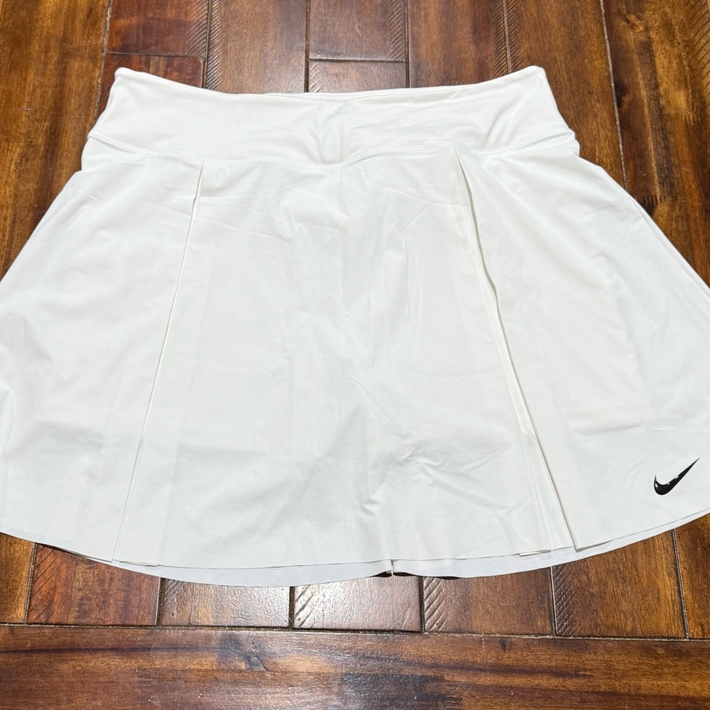 Nike White Performance Skorts